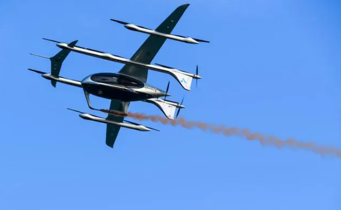 低空經濟助推新質生產力的運行機理與路徑選擇